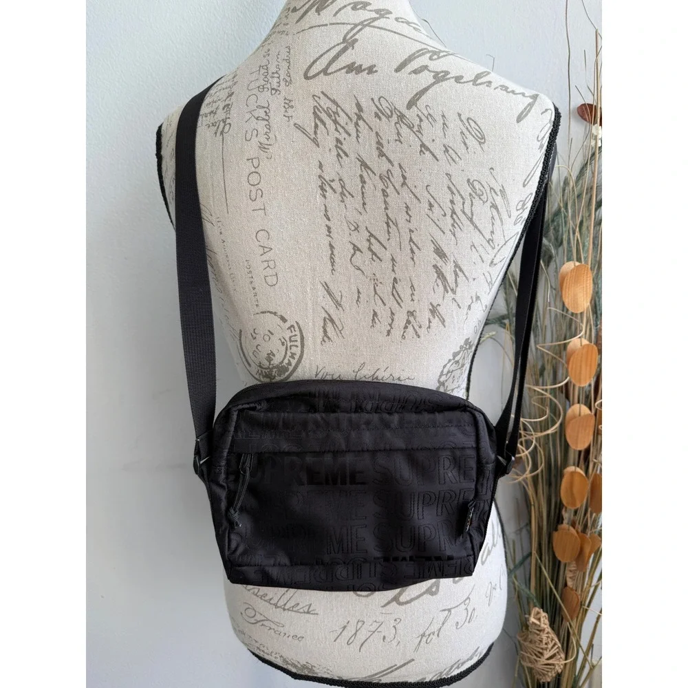 Supreme FW19 Shoulder Bag Black Cordura Jacquard Logo Crossbody Messenger Bag‎